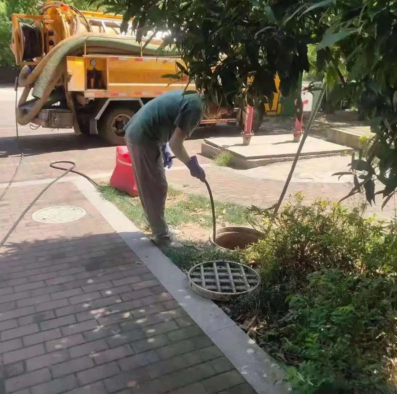 南昌市政排污管道清淤疏通——專業團隊，讓您全程省心！